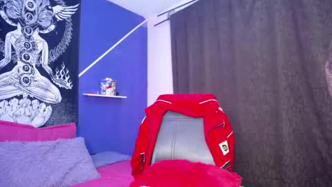 Snapshot of greeicy_love2 chatting on 02-14-25, 03:43 greeicy_love2 online show from 02-14-25, 03:43