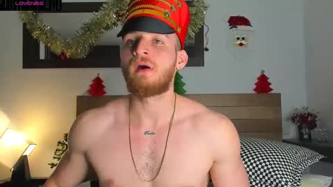 Snapshot of greeneyes_col chatting on 12-05-24, 02:42 Juan online show from 12-05-24, 02:42