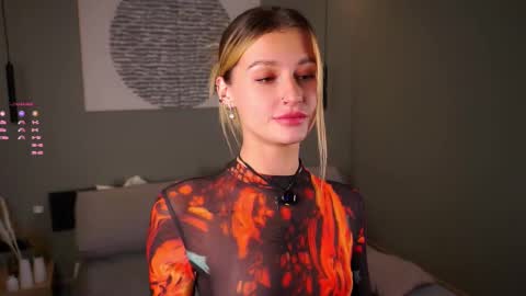 Kelly online show from 11-21-25, 01:10