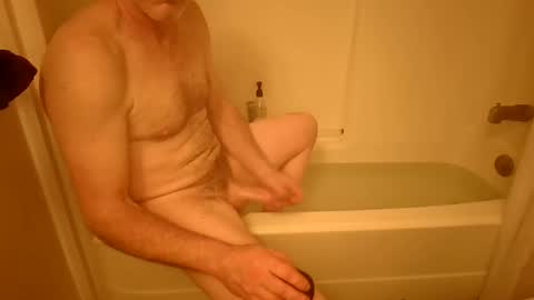 Snapshot of greenrooster1 chatting on 09-13-25, 07:19 greenrooster1 online show from 09-13-25, 07:19