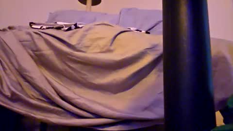 Snapshot of greenvertgo chatting on 10-05-25, 04:16 greenvertgo online show from 10-05-25, 04:16