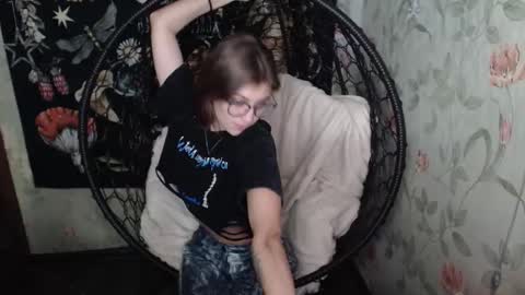 Lina online show from 09-25-25, 12:20