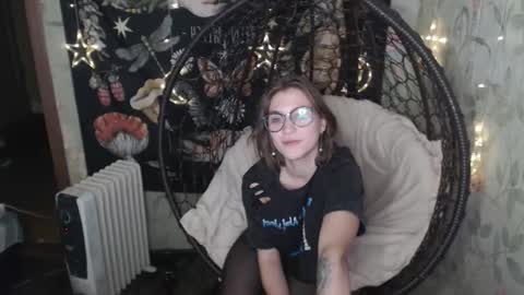 Lina online show from 11-04-25, 04:50