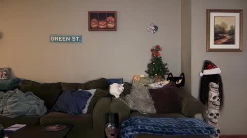 Snapshot of greenxxxqueen chatting on 12-13-24, 06:31 SexQueen Nikki online show from 12-13-24, 06:31