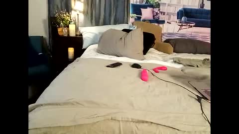 NICE and sometimes Savvy online show from 01-26-25, 04:41