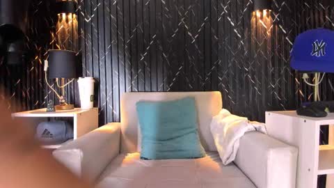 GregorySforza online show from 09-20-25, 12:17