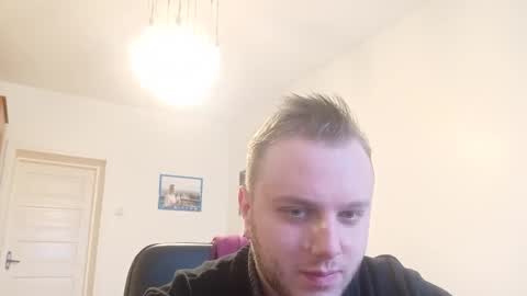 Snapshot of gregory_the_bear chatting on 12-10-24, 08:08 Gregory online show from 12-10-24, 08:08