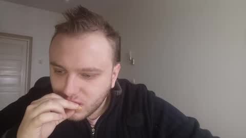 Snapshot of gregory_the_bear chatting on 12-11-24, 08:36 Gregory online show from 12-11-24, 08:36