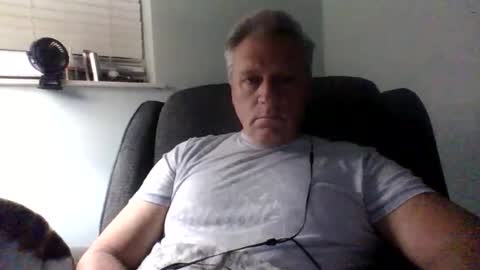 Snapshot of gregthickdix chatting on 01-03-25, 02:32 mmm hmmm online show from 01-03-25, 02:32
