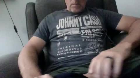 Snapshot of gregthickdix chatting on 10-31-25, 03:07 mmm hmmm online show from 10-31-25, 03:07