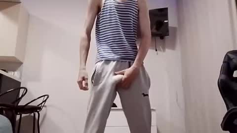 Felix online show from 10-28-25, 07:12