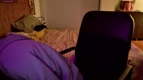 Snapshot of greta_miss chatting on 08-05-26, 03:09 Emmy online show from 08-05-26, 03:09