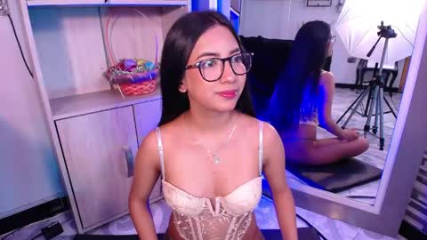 Gretel  online show from 03-22-26, 03:10