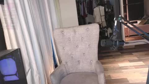 Greyslopez online show from 10-24-25, 08:38