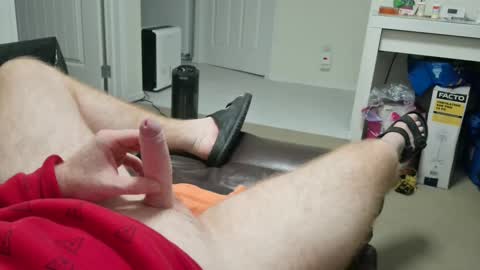 Snapshot of grimetimettr chatting on 12-10-24, 01:55 GrimeTime online show from 12-10-24, 01:55