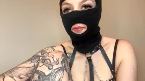 grippy_box online show from 10-22-25, 01:50