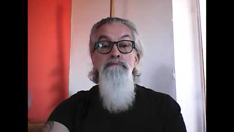 Snapshot of grybear60 chatting on 02-04-25, 12:00 Grybear online show from 02-04-25, 12:00