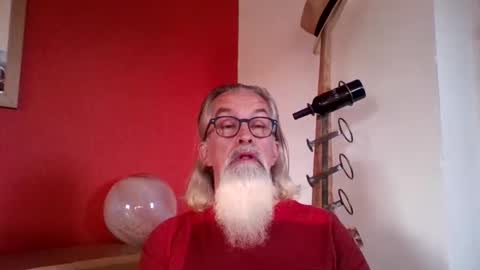 Snapshot of grybear60 chatting on 10-27-25, 07:01 Grybear online show from 10-27-25, 07:01