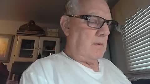 Horny Daddy online show from 11-04-25, 03:33