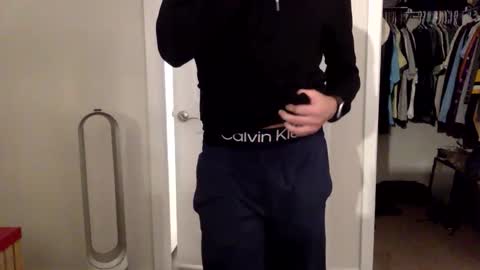 Snapshot of guccifendidior chatting on 10-28-25, 10:45 guccifendidior online show from 10-28-25, 10:45