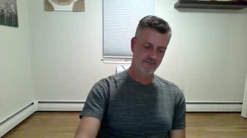 gudguy2025 online show from 10-04-25, 12:52