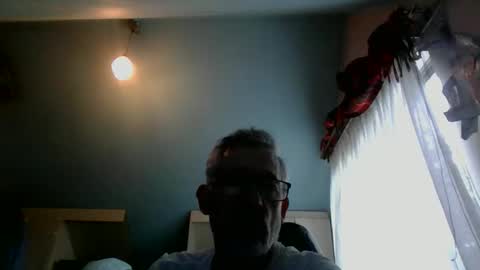 Snapshot of gudonoso chatting on 12-15-25, 06:45 gudonoso online show from 12-15-25, 06:45