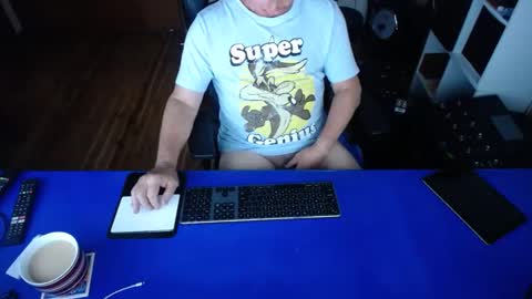 guesswhatigot2 online show from 02-18-25, 09:21