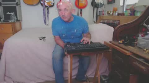 Mario online show from 02-27-25, 07:26