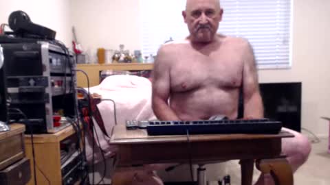 Mario online show from 03-09-25, 09:46