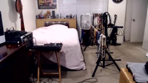 Mario online show from 09-25-25, 06:28