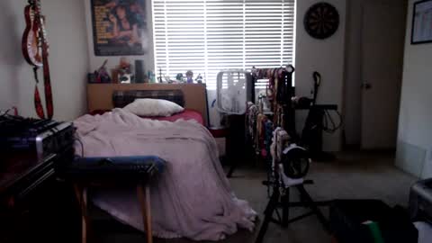 Mario online show from 09-29-25, 11:53