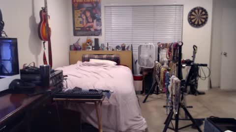 Mario online show from 10-02-25, 05:14