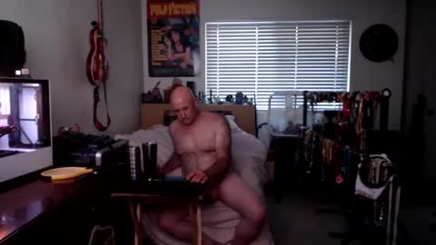 Mario online show from 10-12-25, 12:42