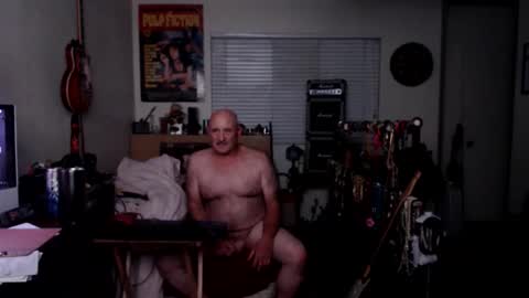 Mario online show from 10-31-25, 09:21