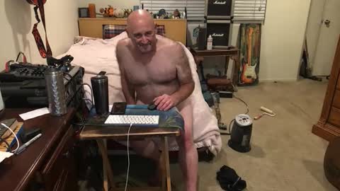 Mario online show from 12-21-25, 09:38