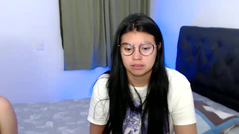 Vane blonde and Hazell black hair online show from 12-18-24, 12:43