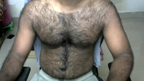 Snapshot of guru95497 chatting on 06-12-26, 05:45 guru95497 online show from 06-12-26, 05:45