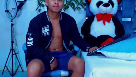 Hakim online show from 11-09-25, 03:10