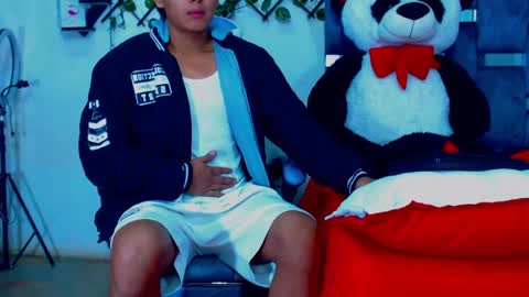 Hakim online show from 03-27-26, 11:32