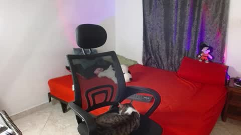 Guts online show from 11-25-25, 07:03