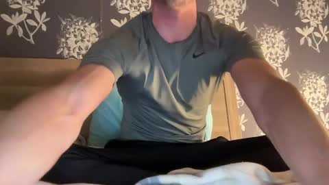 Snapshot of guyfromfinland1981 chatting on 02-17-25, 06:15 NaughtyFitHusband online show from 02-17-25, 06:15