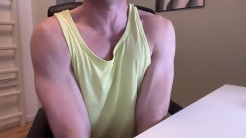 Snapshot of guyfromfinland1981 chatting on 03-08-25, 08:03 NaughtyFitHusband online show from 03-08-25, 08:03