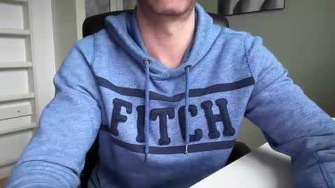 Snapshot of guyfromfinland1981 chatting on 03-12-25, 05:24 NaughtyFitHusband online show from 03-12-25, 05:24