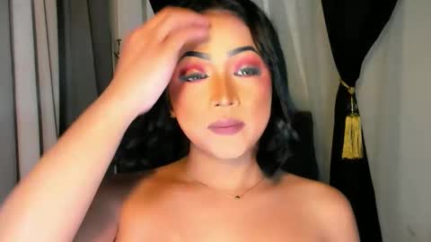 Call me Miss Gwen online show from 10-13-25, 01:22