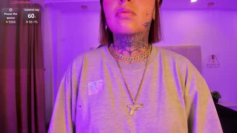 gyal_8_ online show from 01-14-26, 03:01