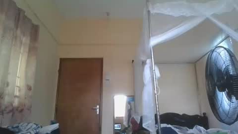 gyat k 9 online show from 02-17-25, 07:04