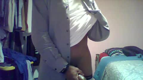 Snapshot of gyesaw1970 chatting on 11-19-25, 05:40 gyesaw1970 online show from 11-19-25, 05:40