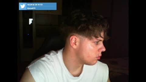 Snapshot of gymguy0505 chatting on 12-20-25, 12:07 gymguy0505 online show from 12-20-25, 12:07