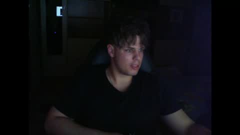 Snapshot of gymguy0505 chatting on 12-21-25, 09:55 gymguy0505 online show from 12-21-25, 09:55