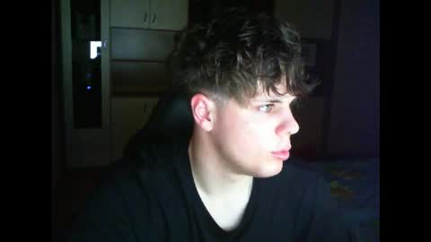 Snapshot of gymguy0505 chatting on 12-22-25, 11:13 gymguy0505 online show from 12-22-25, 11:13